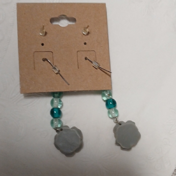 Pink and Green/ Gray TWO Pair of Artisan Earrings. - Picture 6 of 7